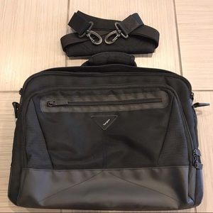 Targus Black Laptop Carrying Bag 15.6”